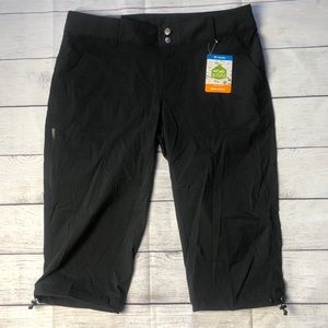 Columbia Capri Shorts
